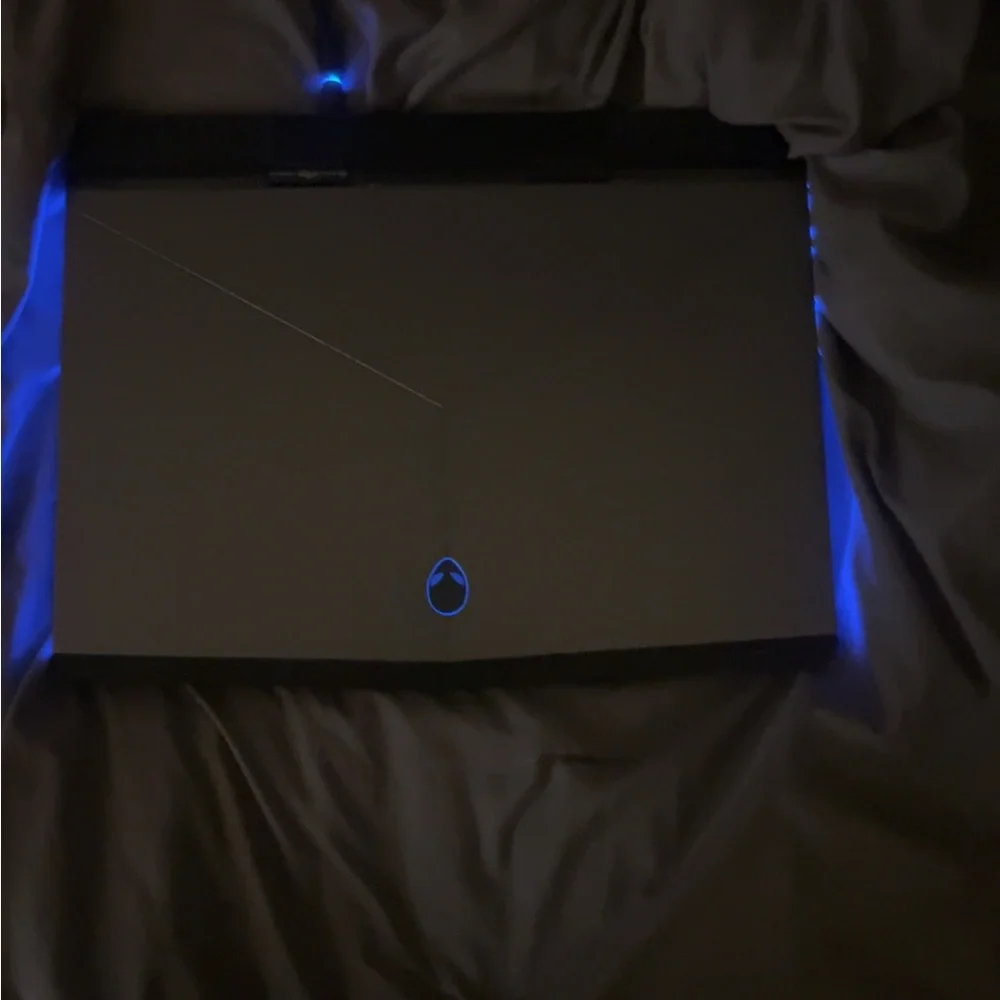 Alienware 15R3 Gaming Laptop